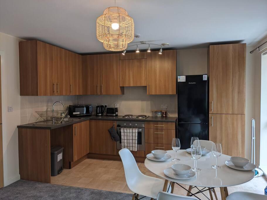 Homely 2 Bed Duplex With A River View Σαουθάμπτον Εξωτερικό φωτογραφία